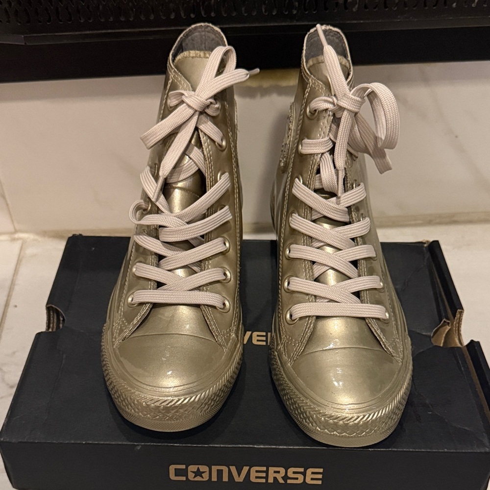 Converse Women's Metallic Gold Sneakers